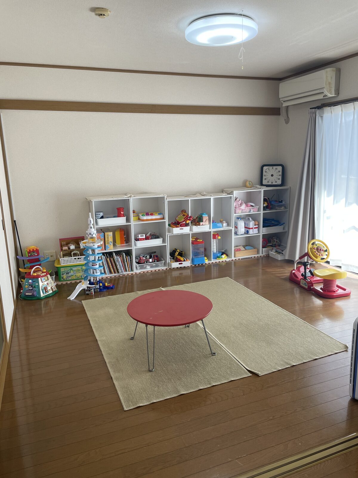 広々とした保育室